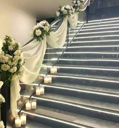 bandırma-giriş-yolu-süslemesi-bandırma-davet-1923-bandırma-kır-düğün-organizasyonu-bandırma-nişan-merdiven-süsleme-bandırma-ekol-kır-bahçesi